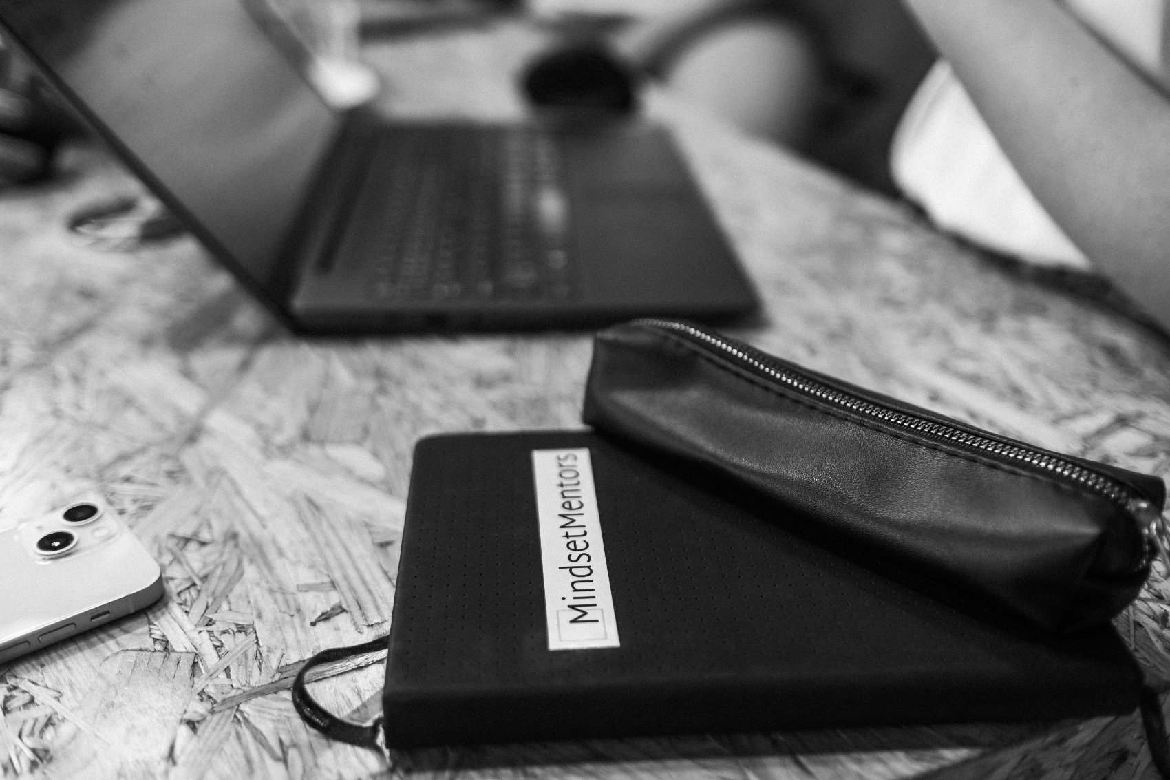Autentické B2B fotografie pro Mindset Mentors – zobrazení skutečných lidí za firmou