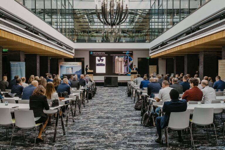 Event fotograf na konferenci v Praze – autentické momenty a atmosféra