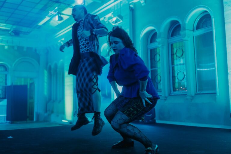 Fotograf na firemní party Praha – elegantní a přirozené snímky